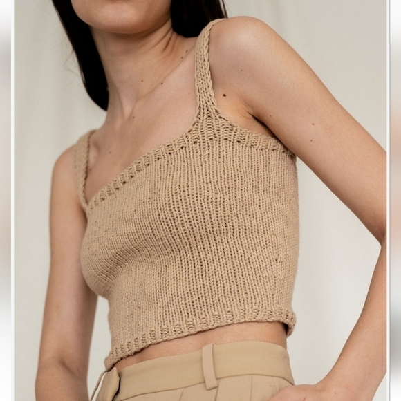 A Classy Chic Boutique Tops - Urbankissed Women's Crochet Knit Crop Top Size Medium